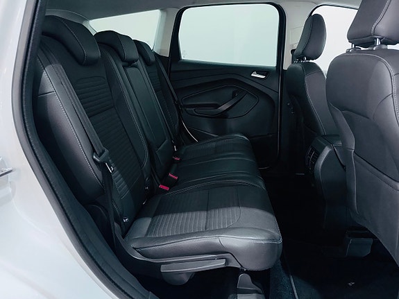 Ford Kuga 8 of 22