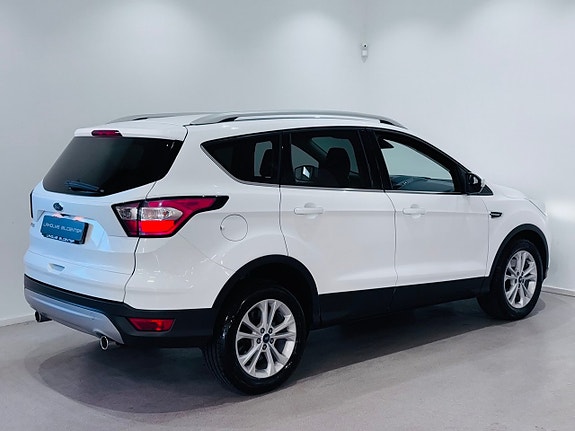Ford Kuga 22 of 22
