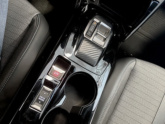 Peugeot 208 12 of 17