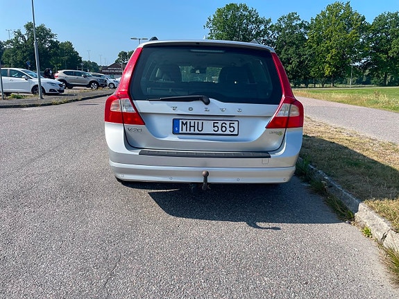 Volvo V70 4 of 13