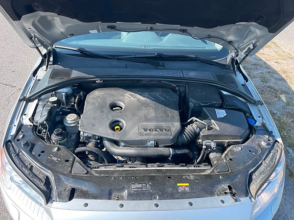 Volvo V70 10 of 13
