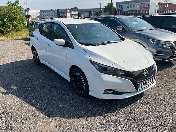 Nissan Leaf 2 of 3