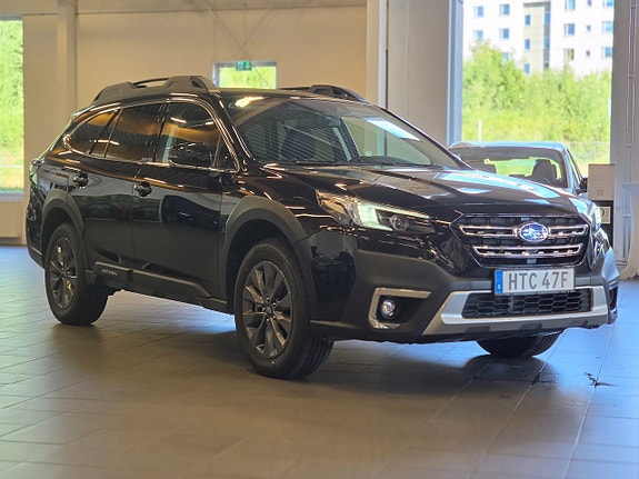 Subaru Outback 2 of 5