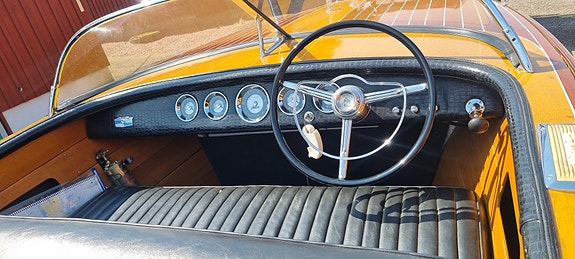 Chris craft capri-1957 2 of 5