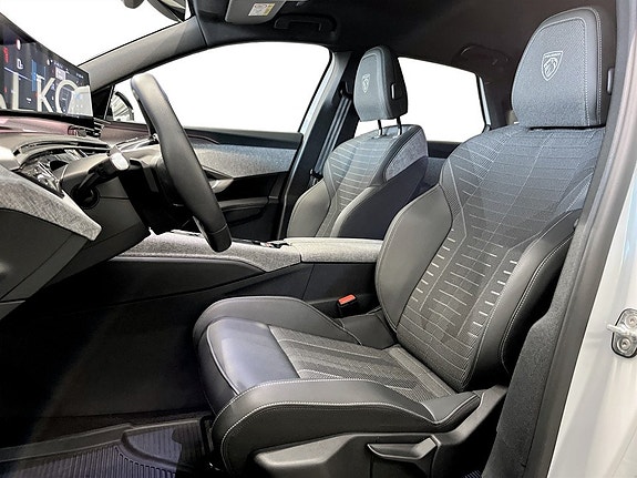Peugeot 3008 4 of 5