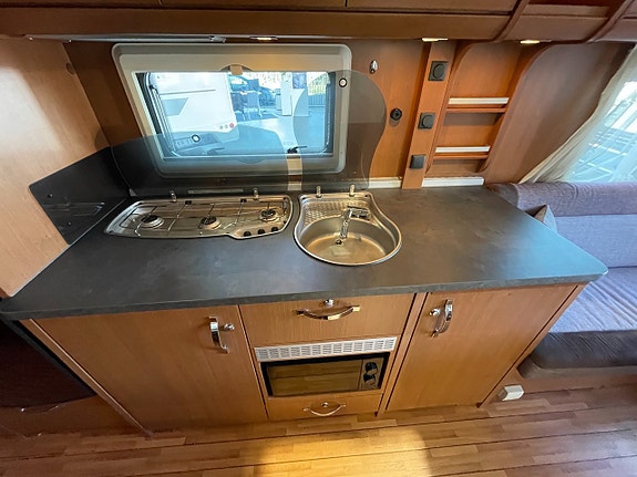 Knaus Sudwind Exlusive / ALDE / 6 bäddar / Dinette / Fint skick 6 of 15