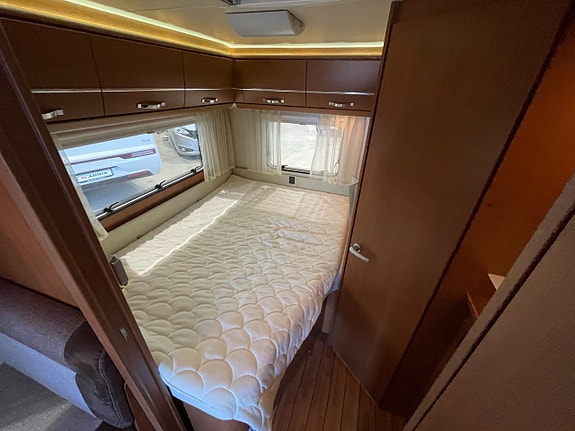 Knaus Sudwind Exlusive / ALDE / 6 bäddar / Dinette / Fint skick 9 of 15