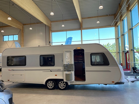 Knaus Sudwind Exlusive / ALDE / 6 bäddar / Dinette / Fint skick 2 of 5