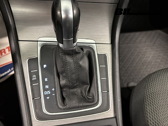Volkswagen Golf I 13 of 15
