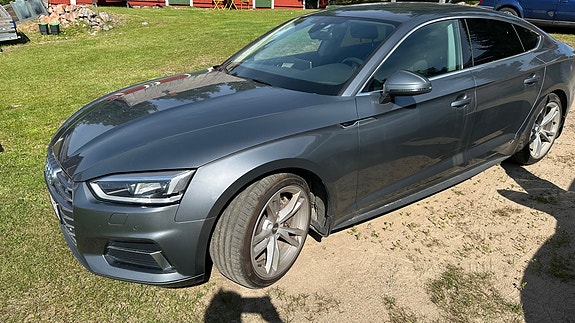 Audi A5 2 of 5