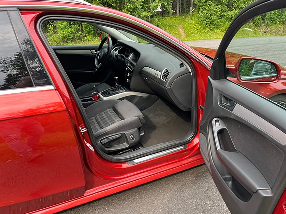 Audi A4 8 of 12