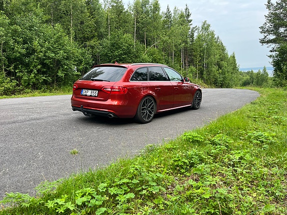 Audi A4 4 of 5
