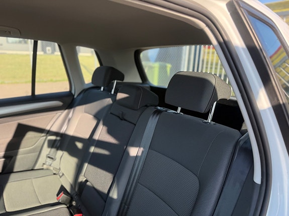 Volkswagen Golf Sportsvan 6 of 10