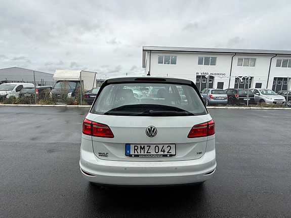 Volkswagen Golf Sportsvan 4 of 11