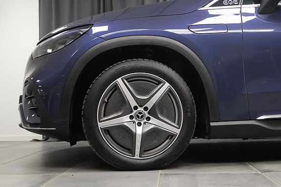 Mercedes-Benz EQE SUV 5 of 5
