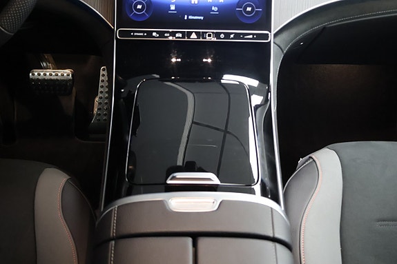 Mercedes-Benz EQE SUV 22 of 24