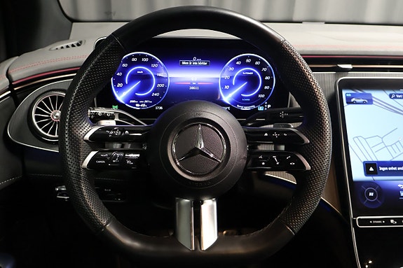 Mercedes-Benz EQE SUV 17 of 24