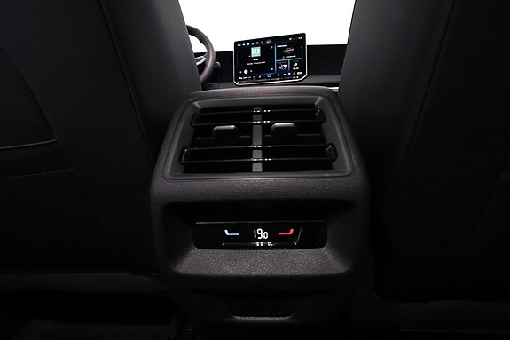 Volkswagen Tiguan 17 of 24