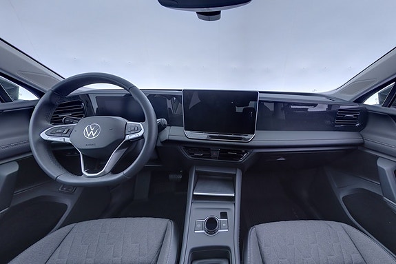 Volkswagen Tiguan 8 of 24