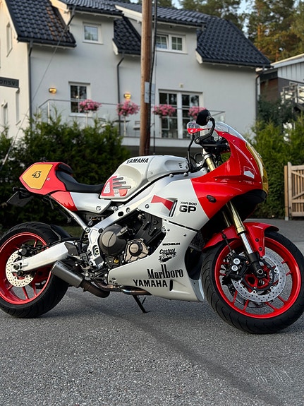 Yamaha XSR900 GP 2 of 12