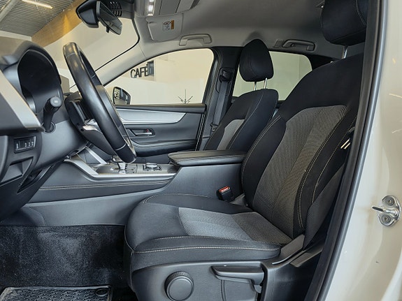 Mazda CX-60 8 of 17