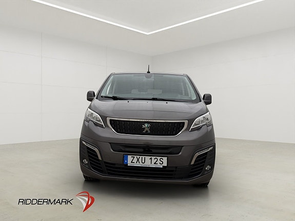 Peugeot e-Traveller 5 of 5