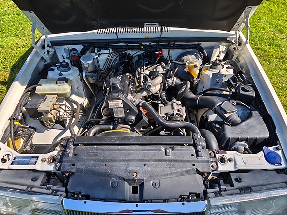 Volvo 940 3 of 5