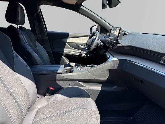 Peugeot 3008 9 of 15