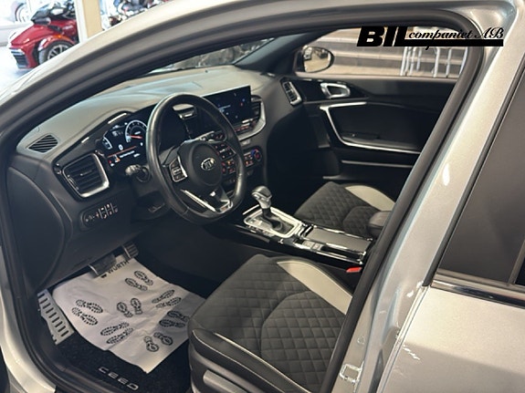 Kia Ceed 8 of 15