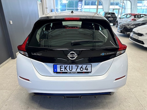 Nissan Leaf 5 of 5