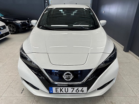 Nissan Leaf 2 of 5