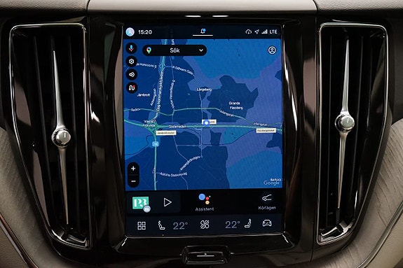 Volvo XC60 13 of 21