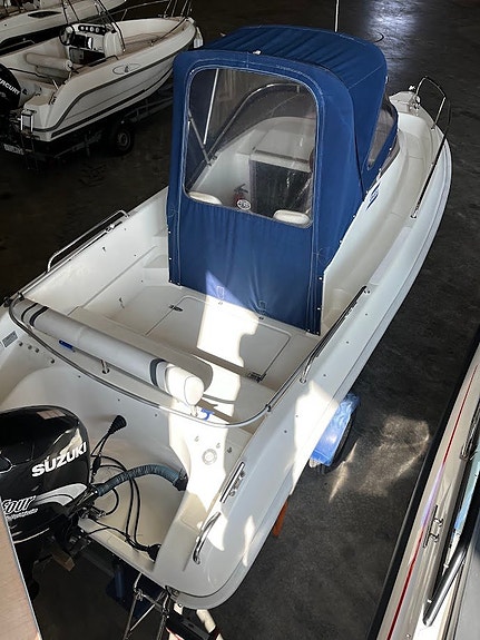 Galia 660 WA 2002 - fin semesterbåt eller för fiske 2 of 12