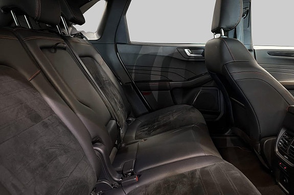 Ford Kuga 5 of 5