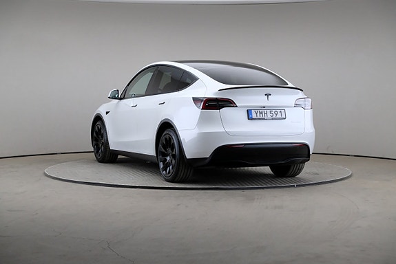 Tesla Model Y 2 of 5