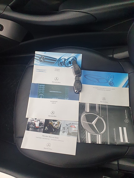 Mercedes-Benz CLK200 10 of 10