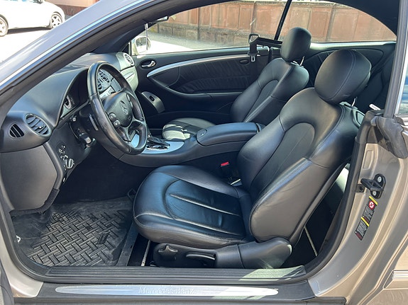Mercedes-Benz CLK200 6 of 10