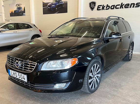 Volvo V70 3 of 5