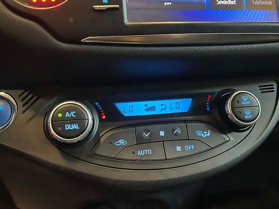 Toyota Yaris 17 of 19