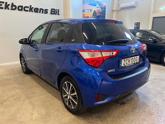Toyota Yaris 6 of 19