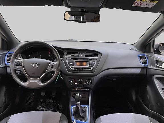 Hyundai i20 11 of 19