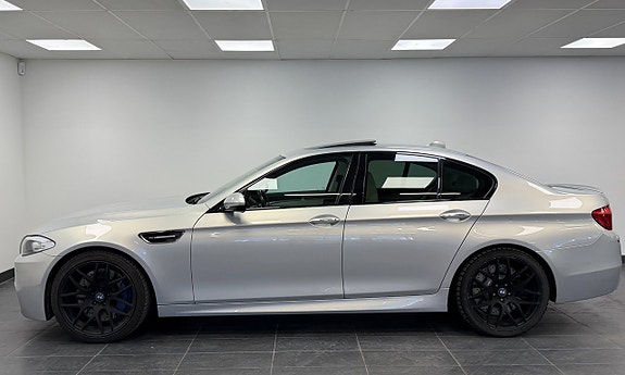 BMW M5 5 of 5