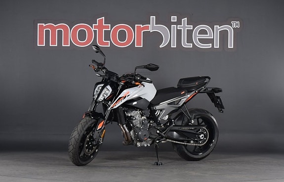 KTM 790 Duke L 2 of 4
