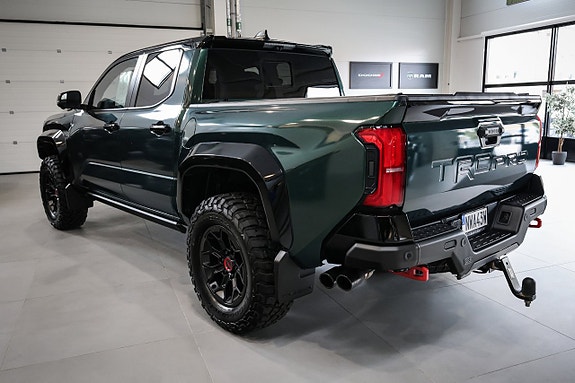 Toyota Tacoma 5 of 30