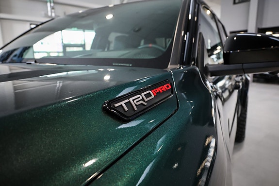 Toyota Tacoma 12 of 30