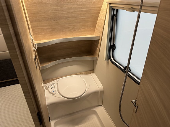 Knaus Südwind 540 FDK 8 of 9