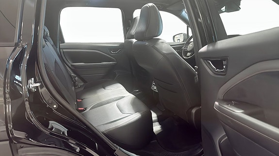 Subaru Forester 5 of 5
