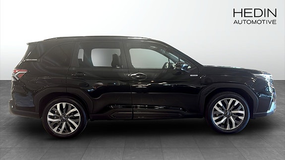 Subaru Forester 7 of 13
