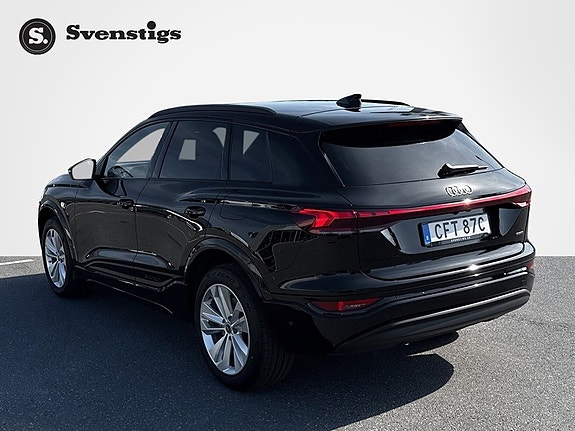 Audi Q6 e-tron 3 of 5