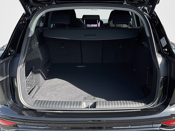 Audi Q6 e-tron 11 of 12